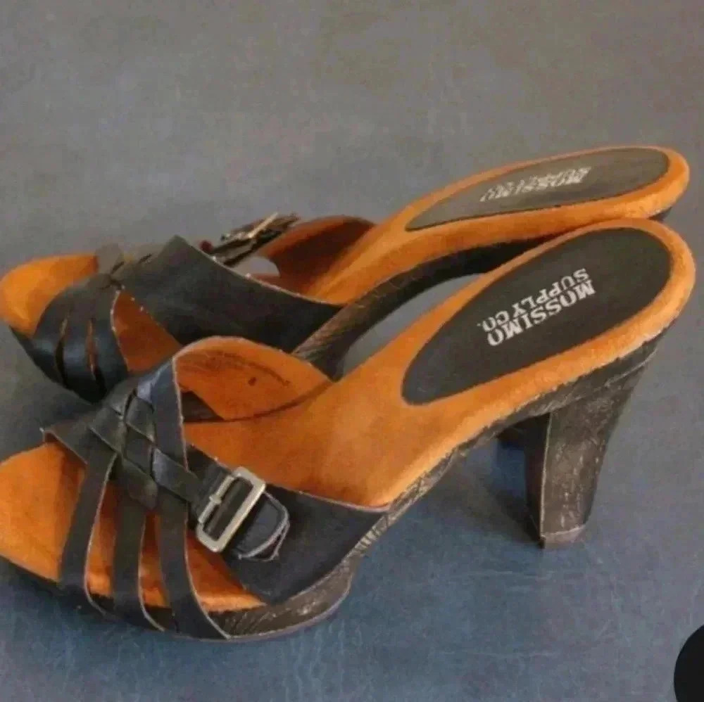 VINTAGE Mossimo Supply Co Women's Sandals size 9 Black 3" Heel slip on - Picture 2 of 5
